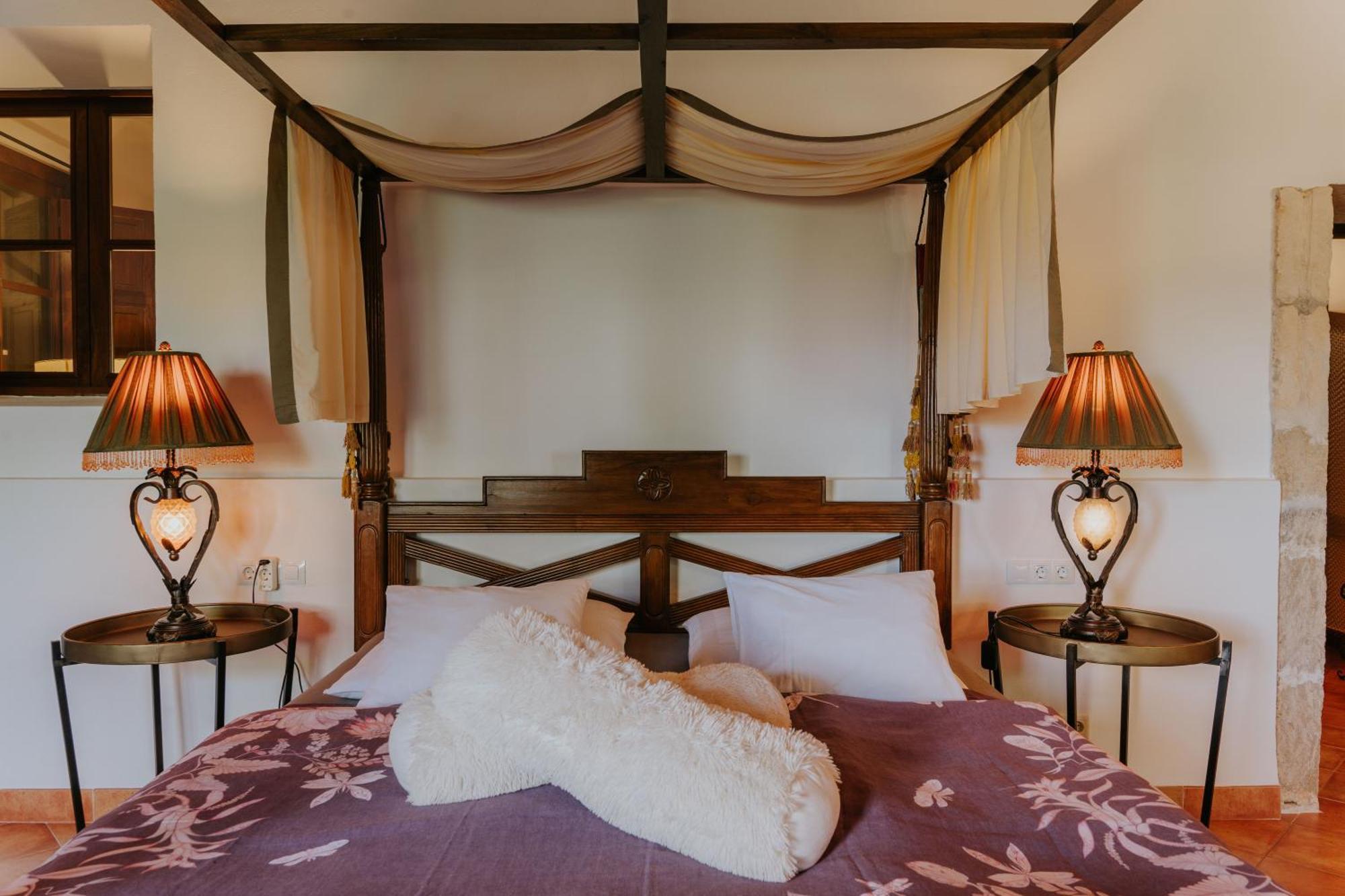 Hotell Es Llobets - Adults Only 3*